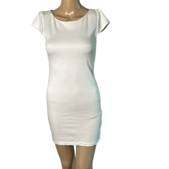 Alice + Olivia white sheath bodycon mini dress
event,romantic,feminine,exc cond! - Picture 3 of 14